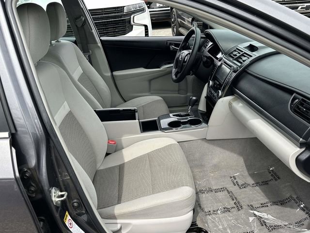 Used 2014 Toyota Camry LE FWD image 19