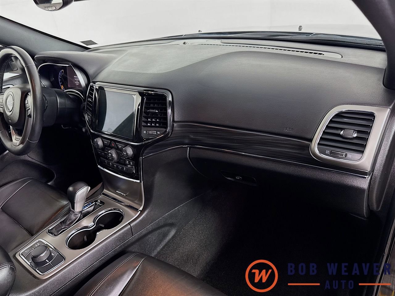 Used 2022 Jeep Grand Cherokee Limited image 32