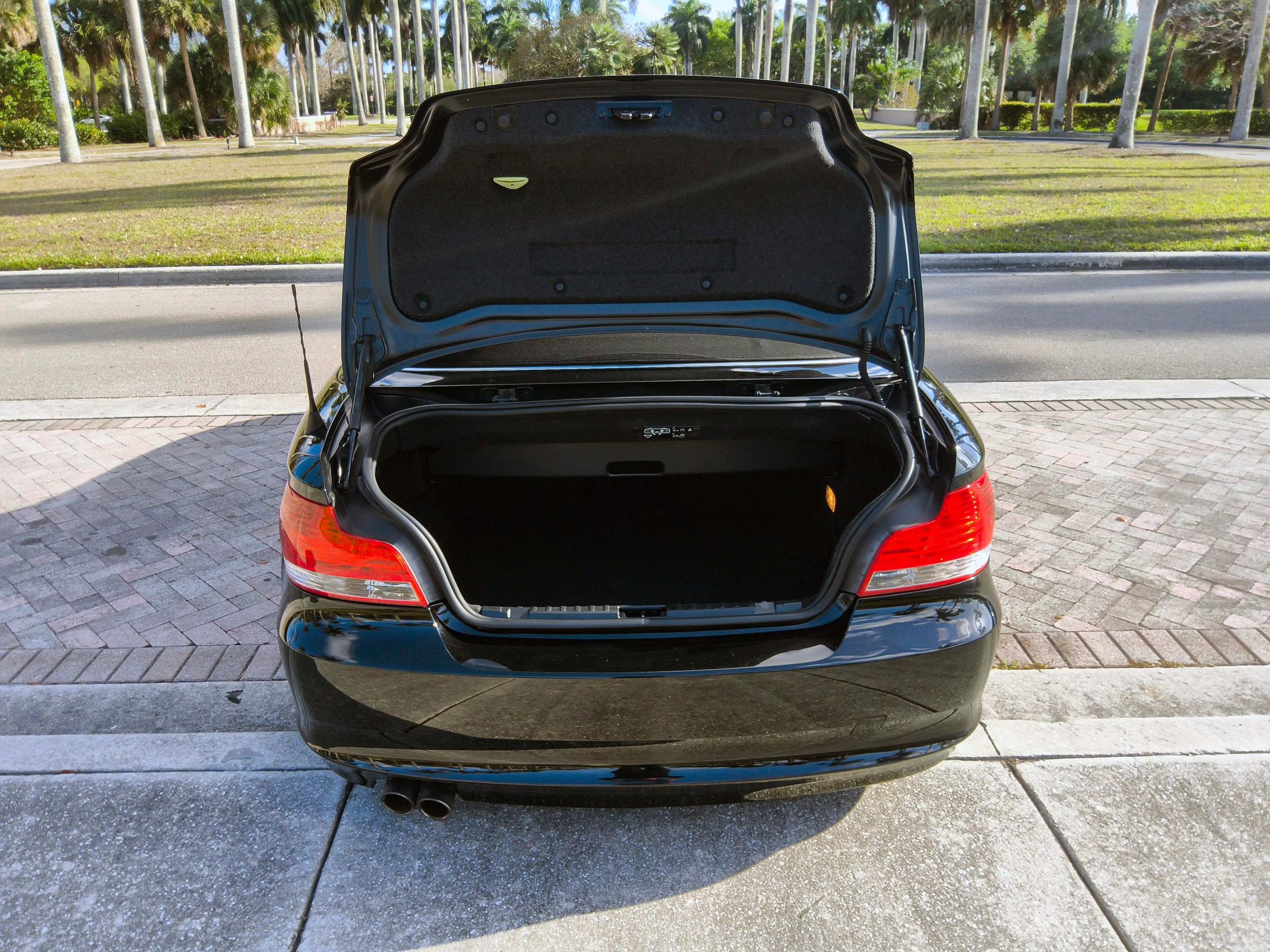 Used 2011 BMW 128i 128i Convertible 2D image 15