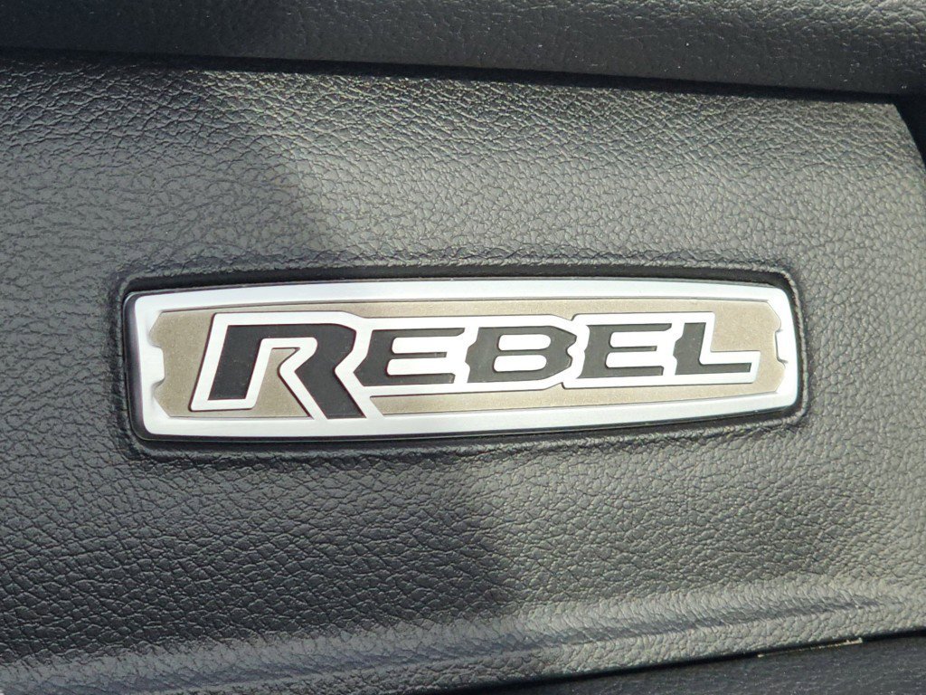 Used 2019 RAM 1500 Rebel image 16