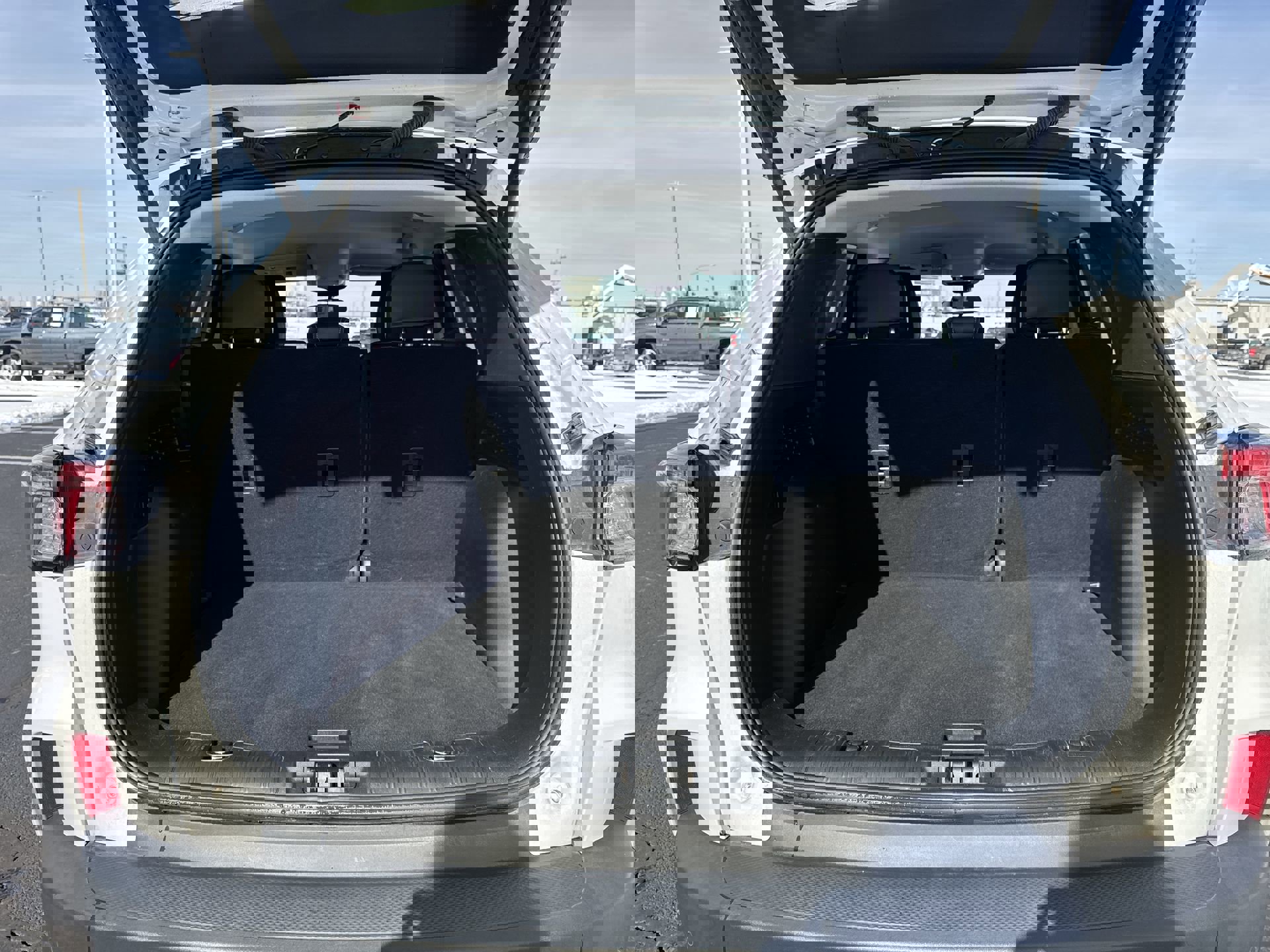 Used 2022 Ford Escape SEL image 23