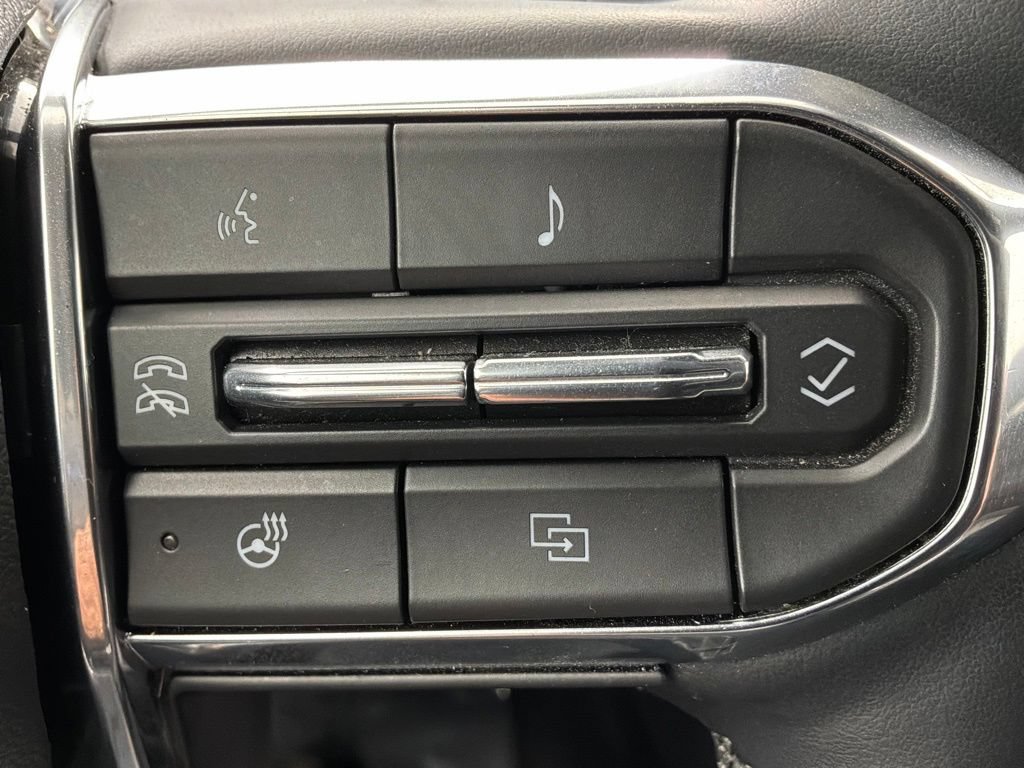 Used 2025 GMC Terrain Elevation AWD/4WD image 16