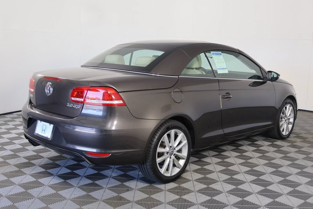 Used 2013 Volkswagen Eos Komfort FWD image 4