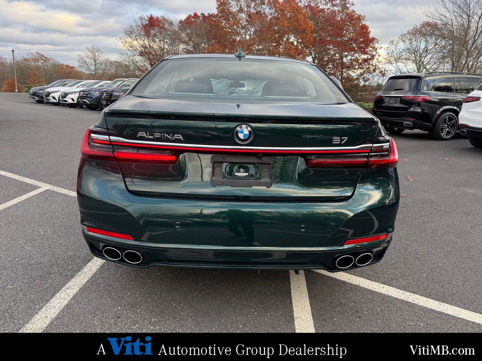 Used 2022 BMW ALPINA B7 xDrive w/ Luxury Rear Seating Package image 7