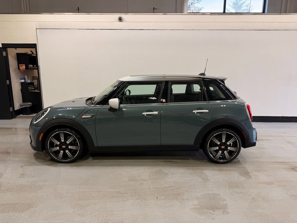 Certified 2023 MINI Cooper S w/ Multitone Edition image 2