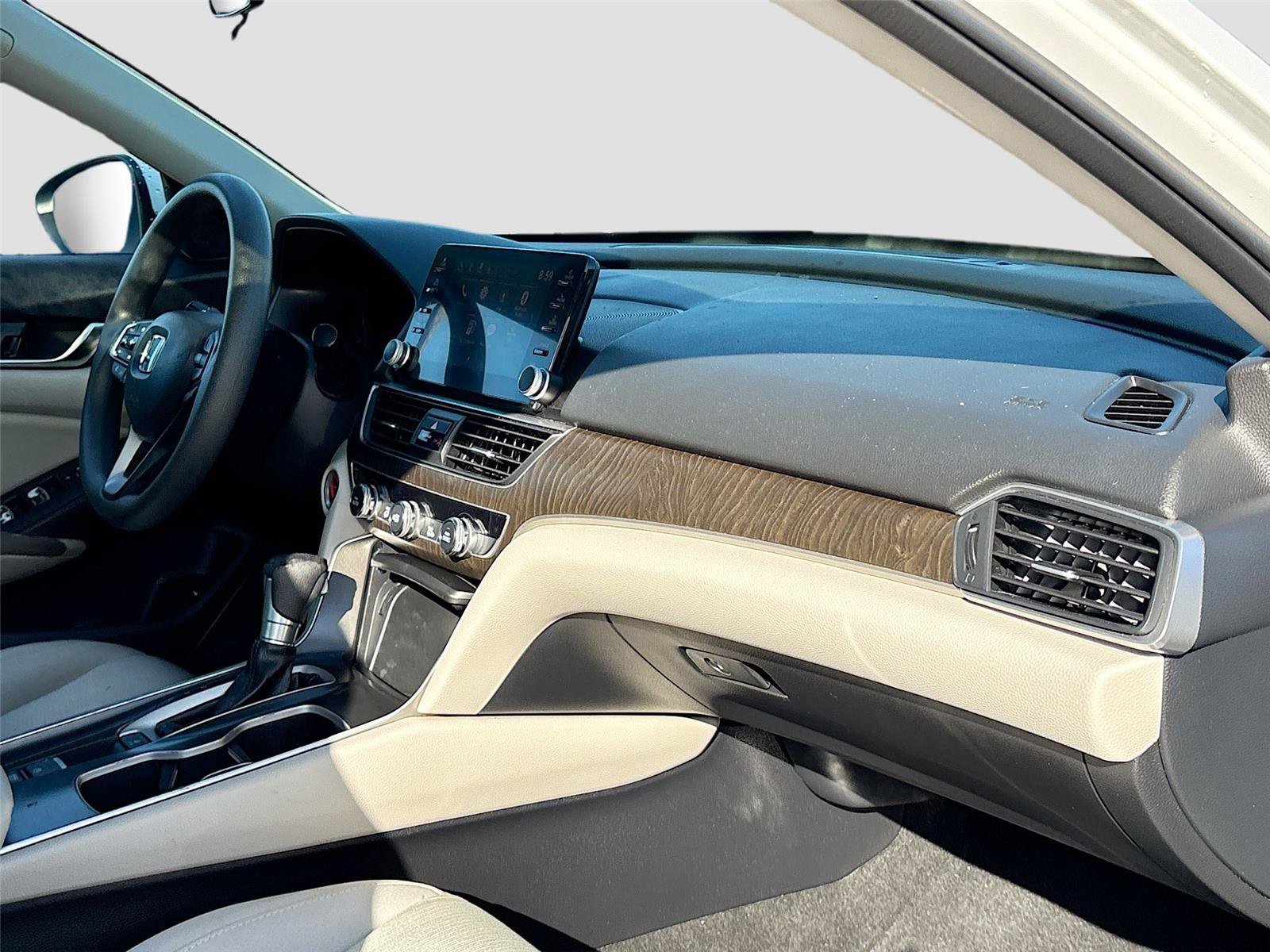 Used 2018 Honda Accord EX image 28