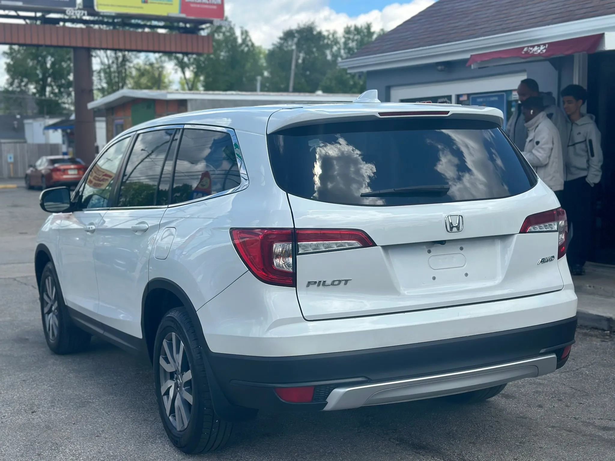 Used 2020 Honda Pilot EX-L image 2