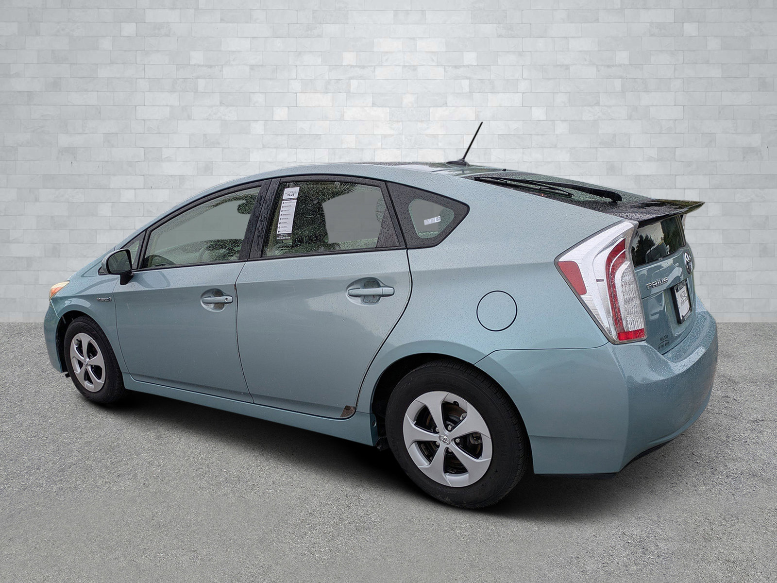Used 2015 Toyota Prius Four image 7