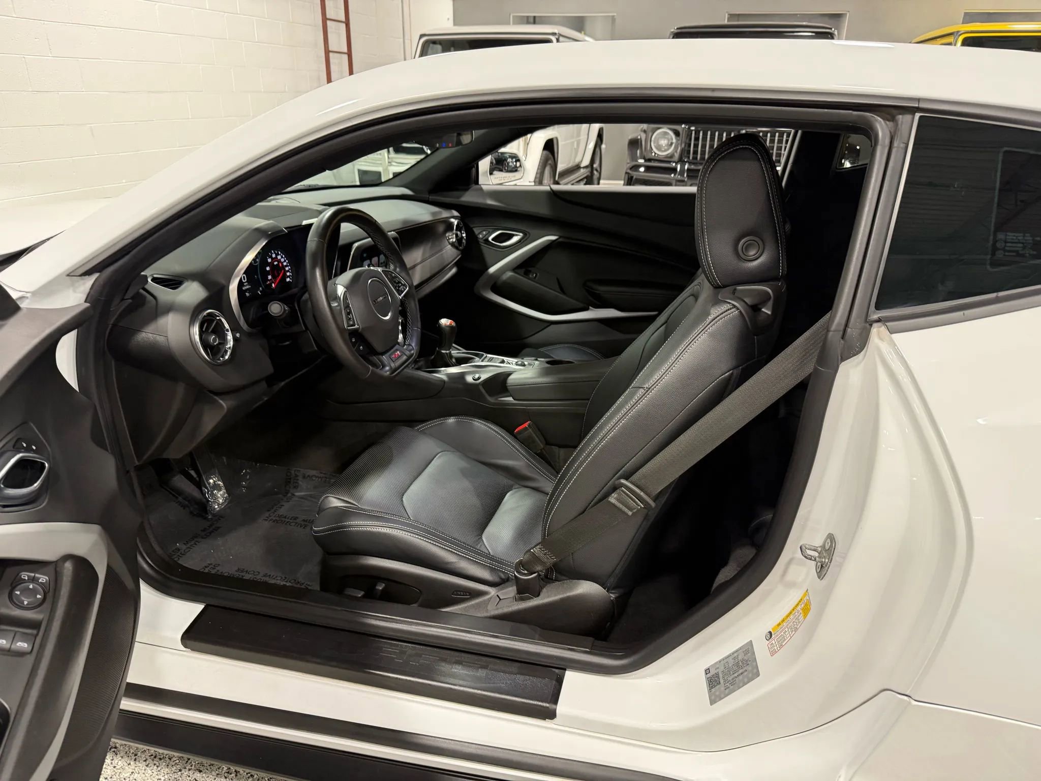 Used 2018 Chevrolet Camaro SS image 14