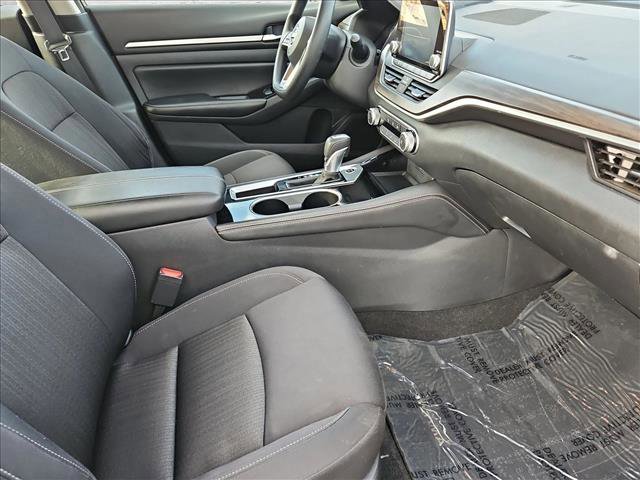 Used 2023 Nissan Altima 2.5 SV image 19