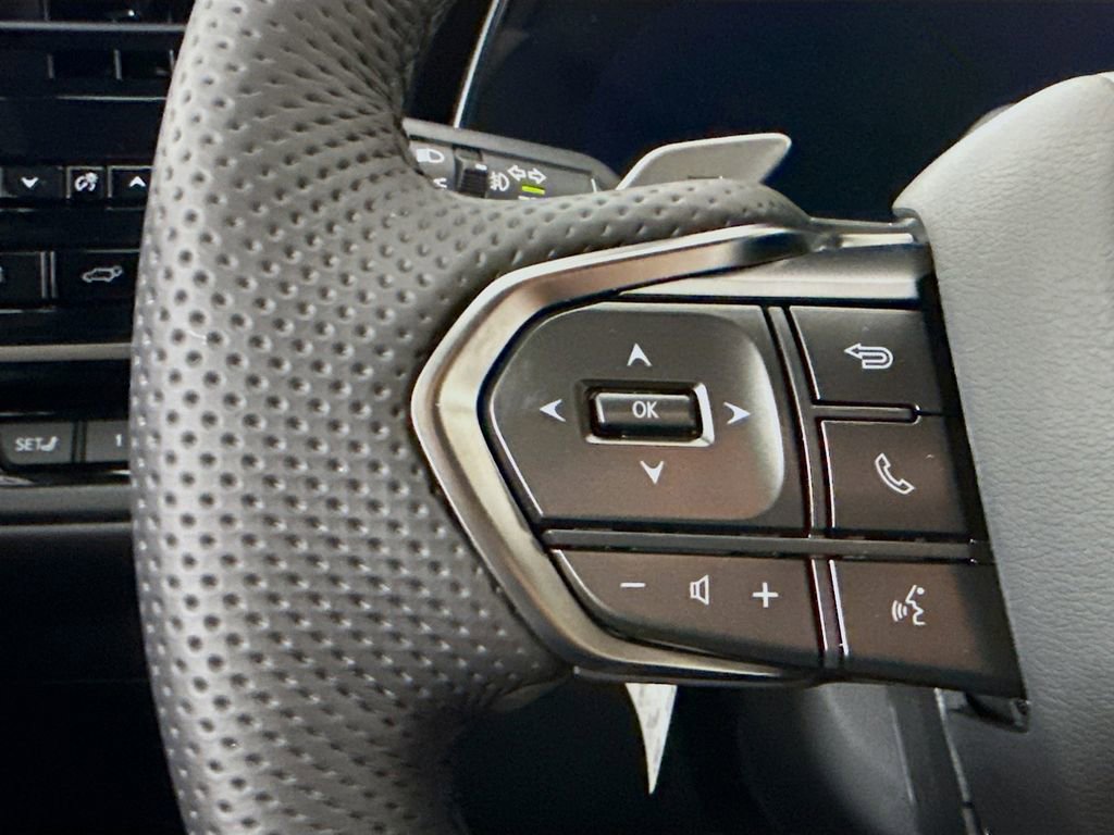New 2026 Lexus TX 500h AWD image 12