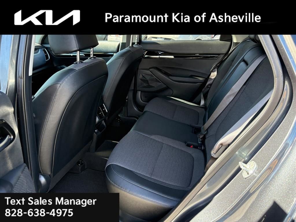 Used 2022 Kia Seltos S image 19