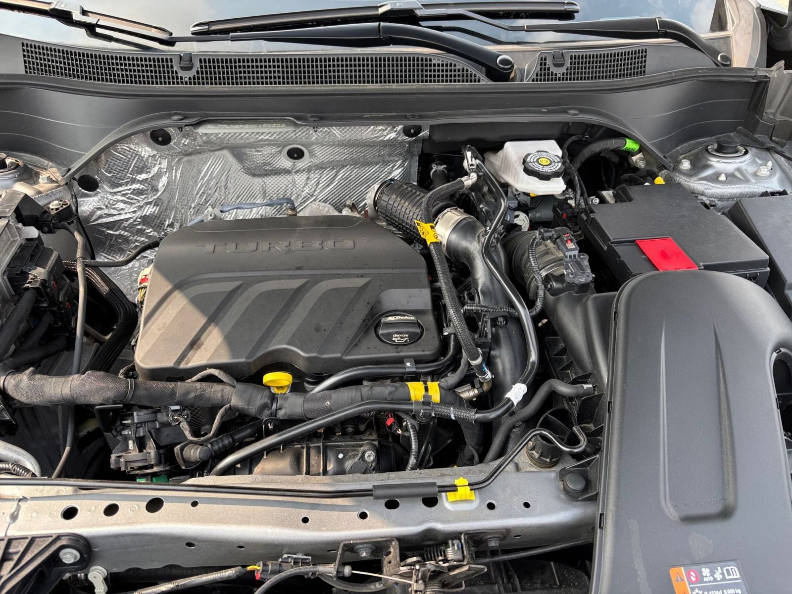 Used 2025 Chevrolet Trax LT FWD image 31