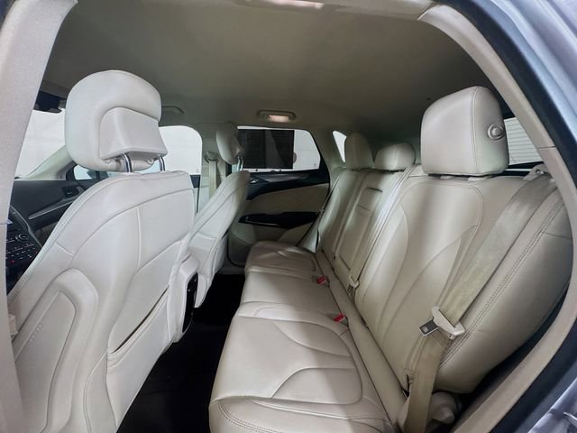 Used 2017 Lincoln MKC Premiere image 28