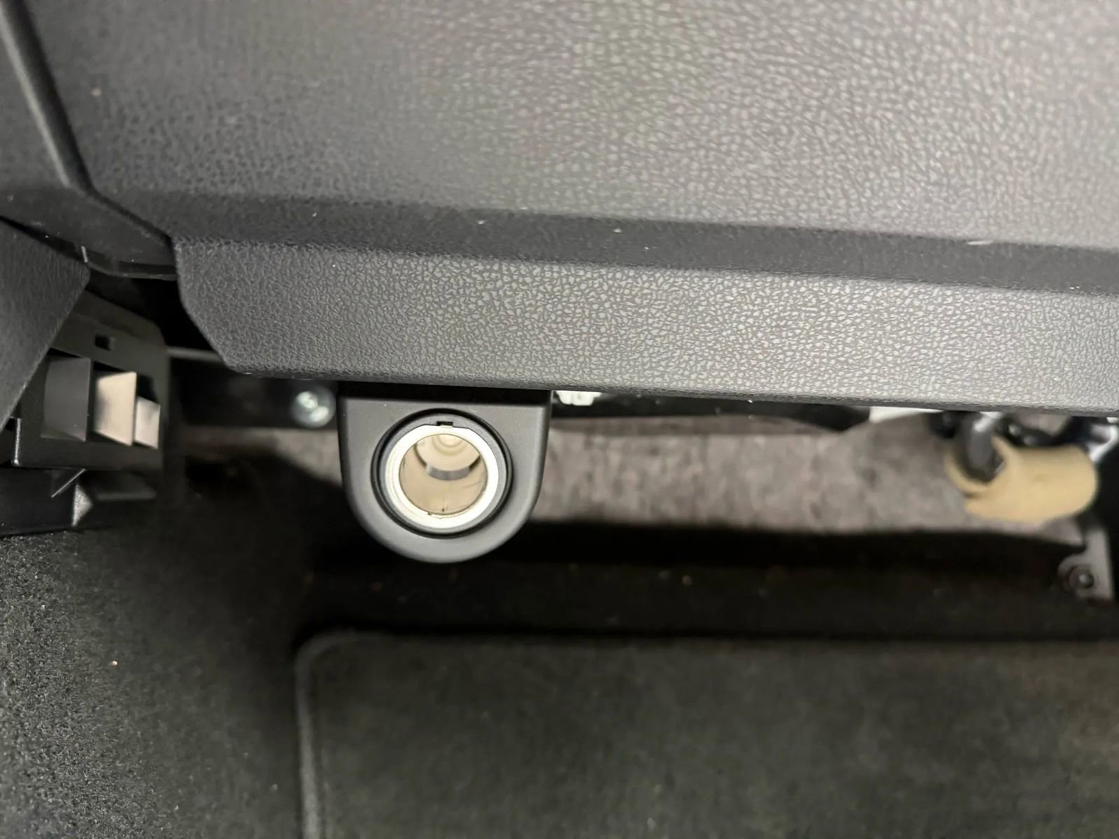 Used 2016 Nissan 370Z Touring Sport image 18