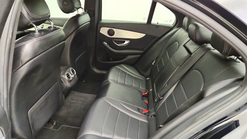 Used 2019 Mercedes-Benz C 300 Sedan w/ Premium Package image 18