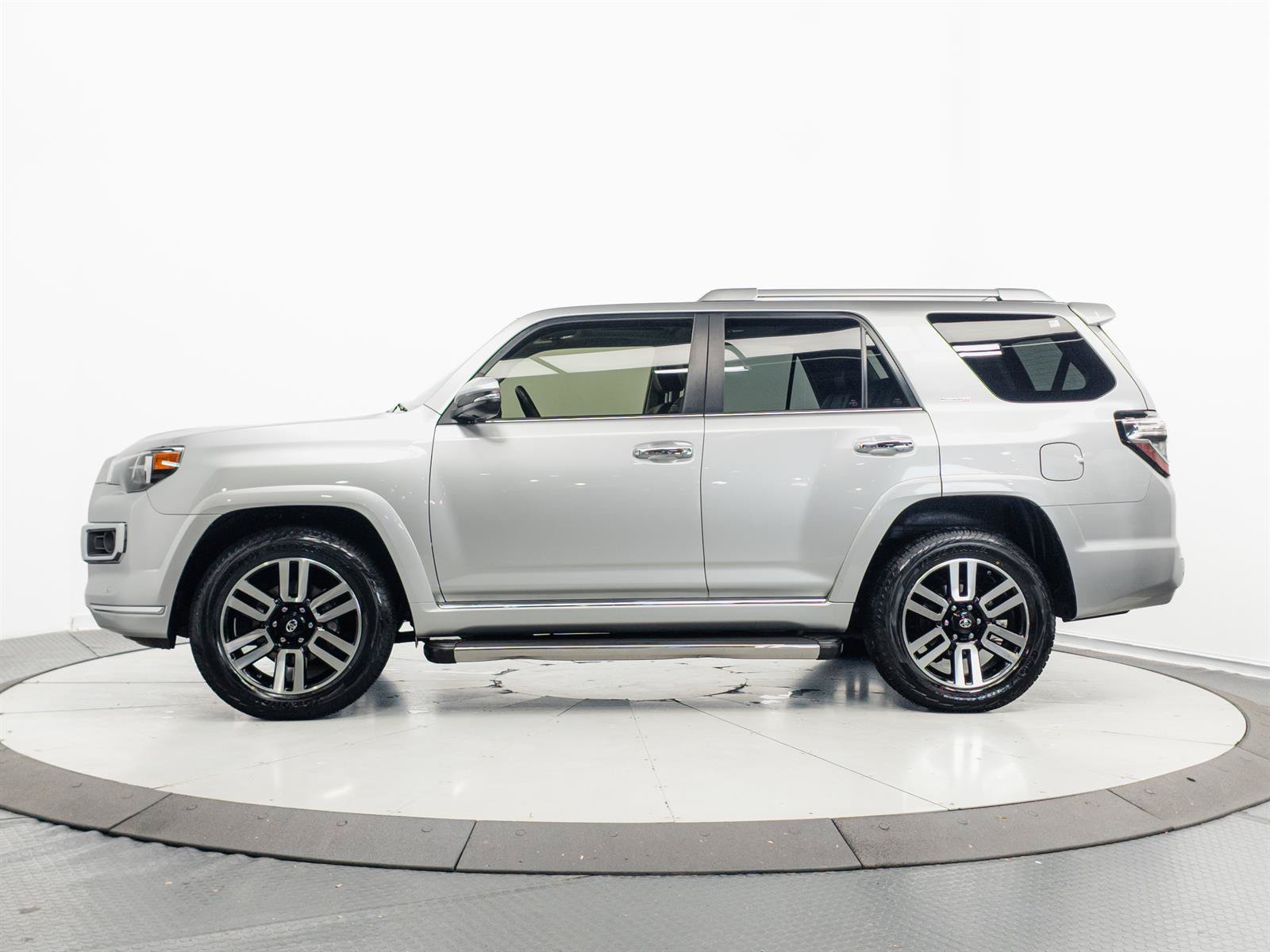 Certified 2021 Toyota 4Runner Limited AWD/4WD image 11