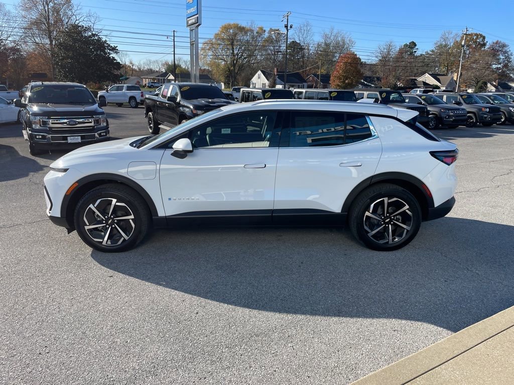 New 2026 Chevrolet Equinox EV LT image 50