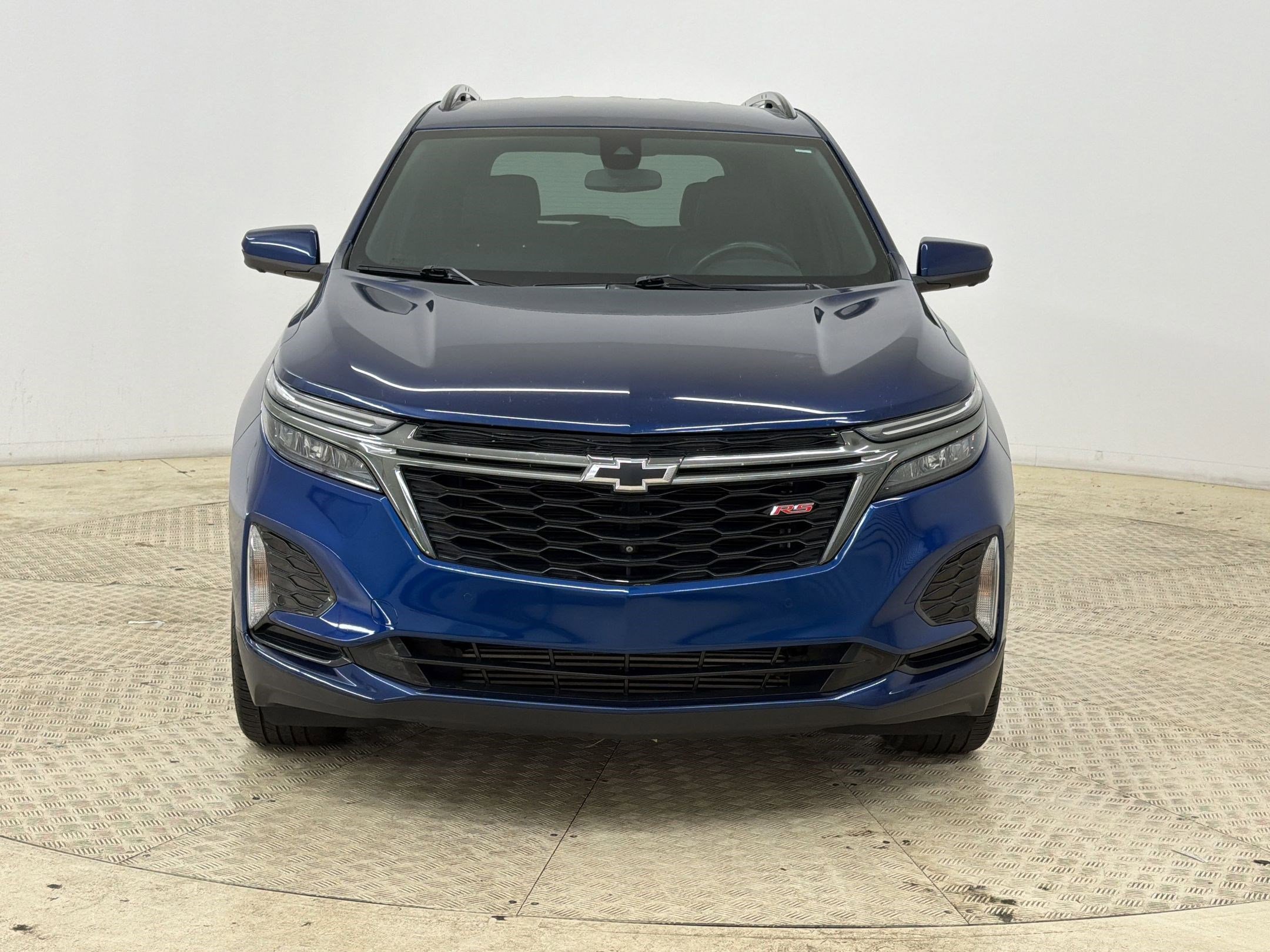 Used 2022 Chevrolet Equinox RS w/ RS Leather Package image 6