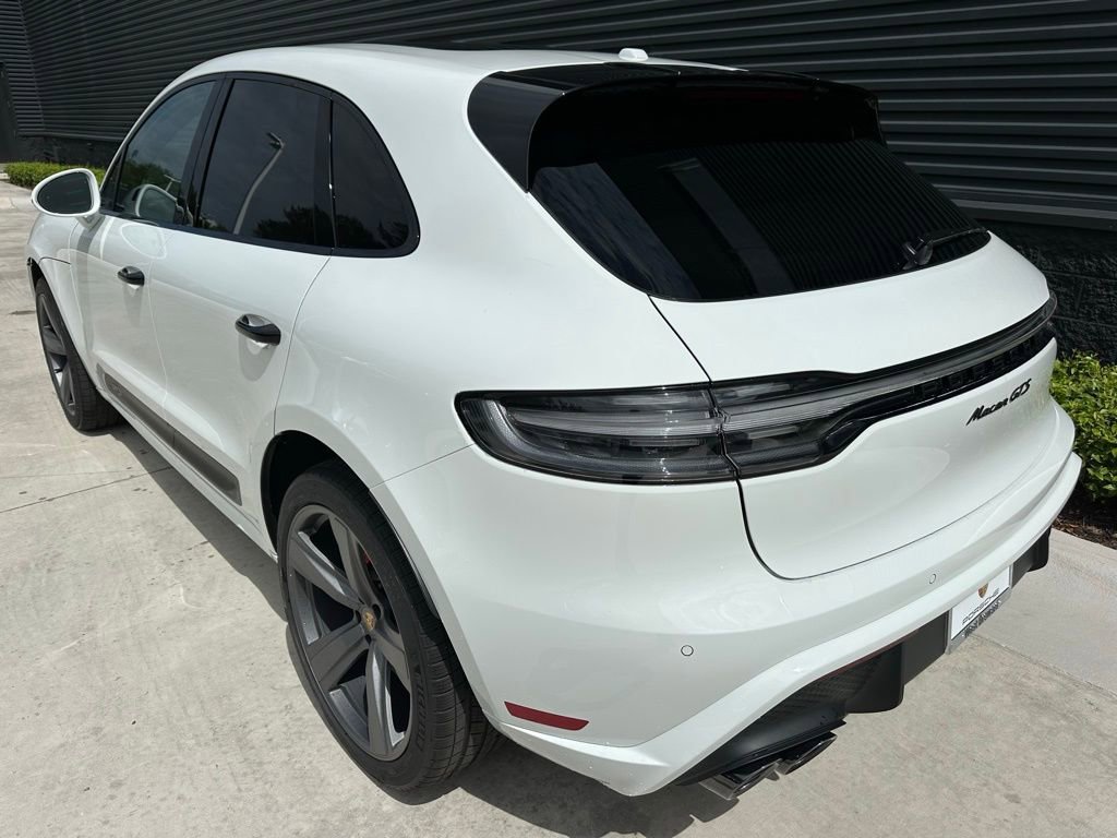 Used 2025 Porsche Macan GTS image 3