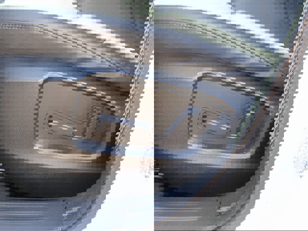 Used 2020 MAZDA CX-5 Touring image 24