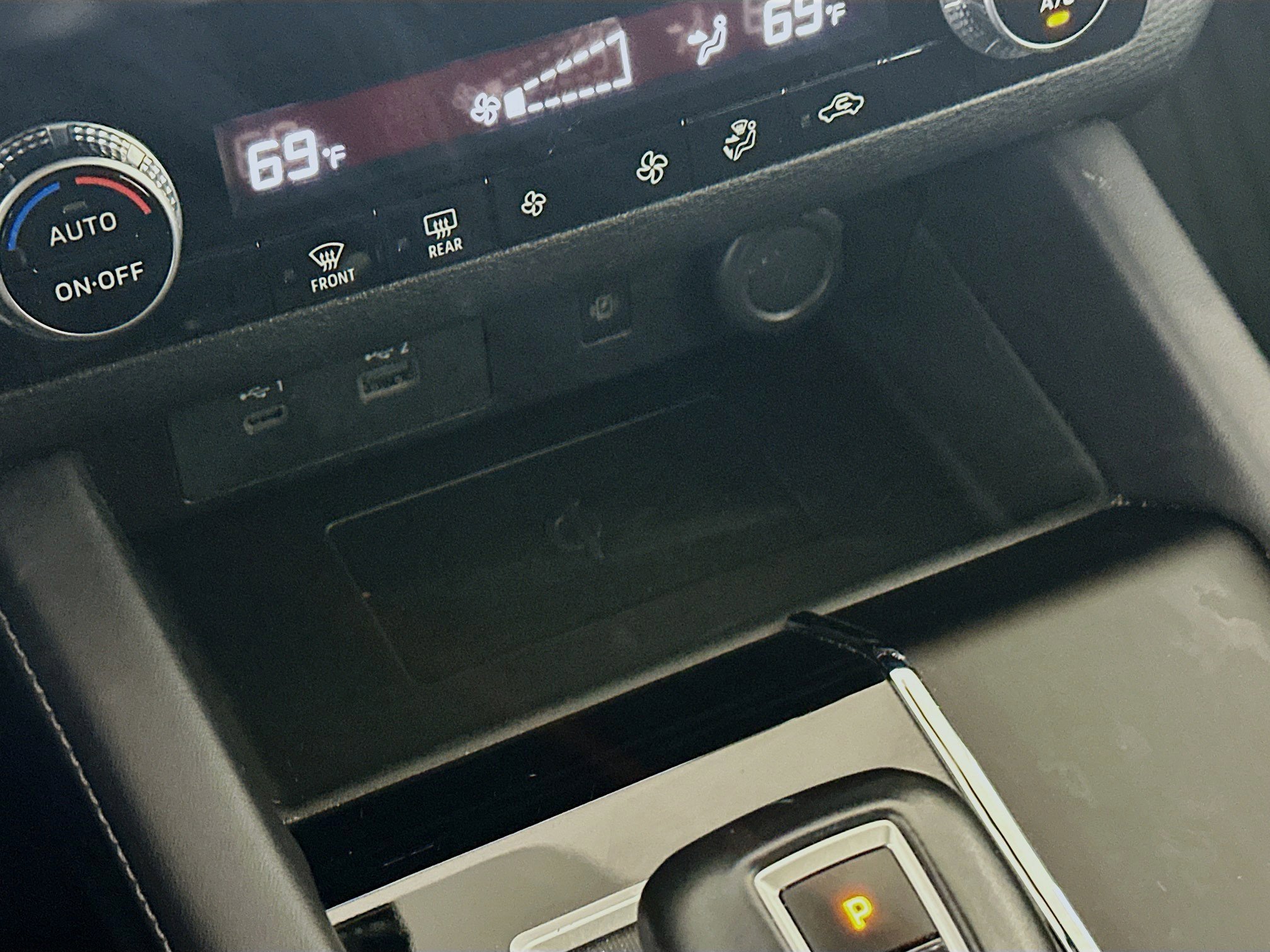 Used 2024 Mitsubishi Outlander SE image 26