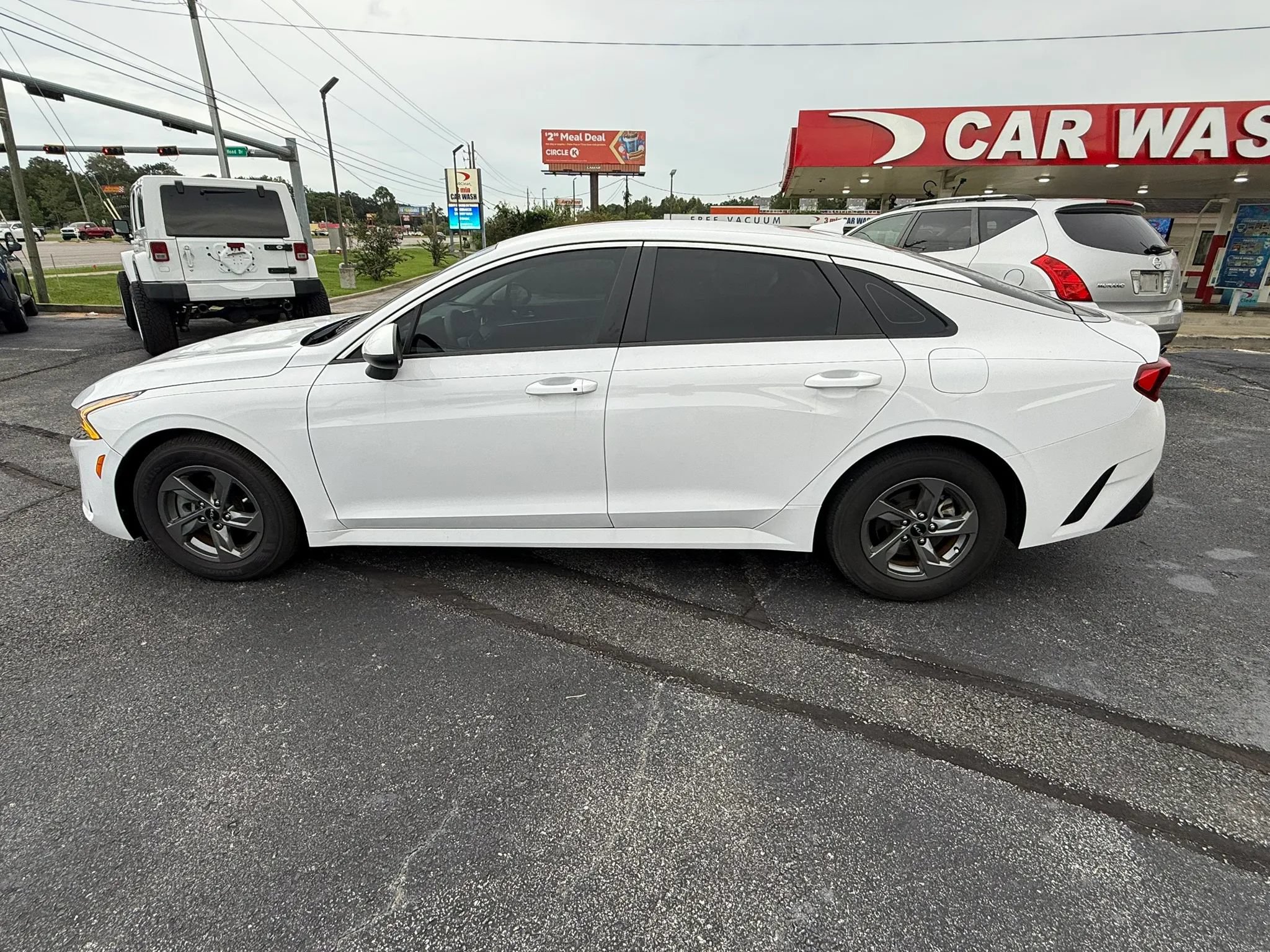Used 2023 Kia K5 LXS FWD image 8