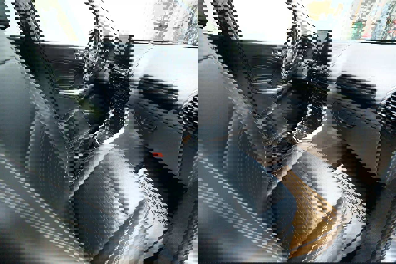 Used 2018 Ford EcoSport Titanium image 21