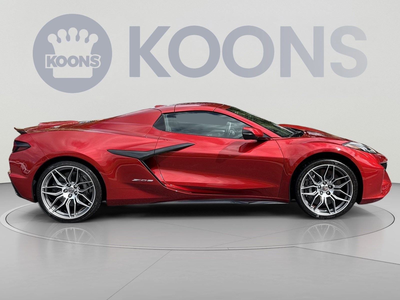 Used 2023 Chevrolet Corvette Z06 w/ Chrome Exterior Badge Package RWD image 8