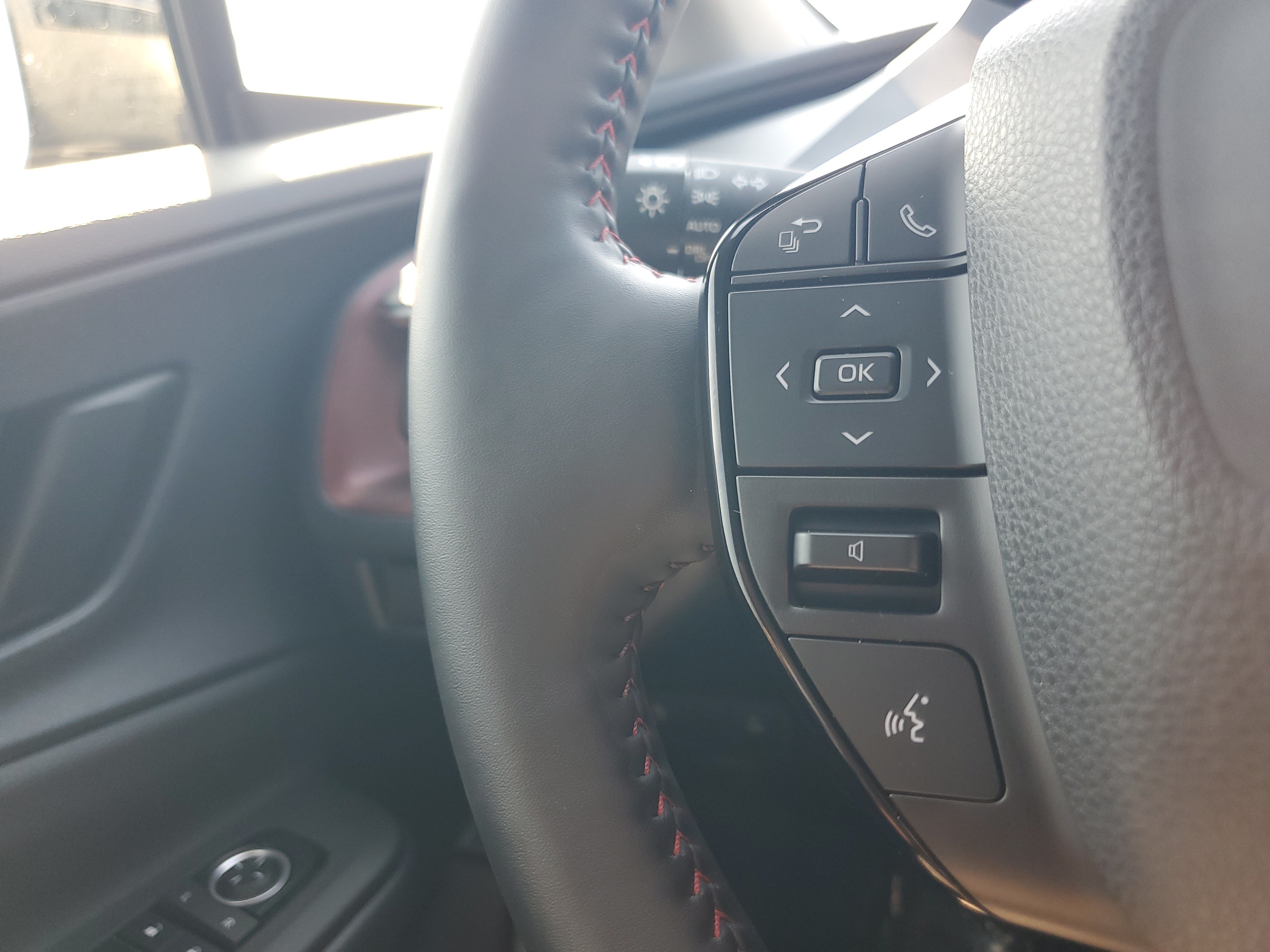 Certified 2024 Toyota Prius Prime FWD image 22