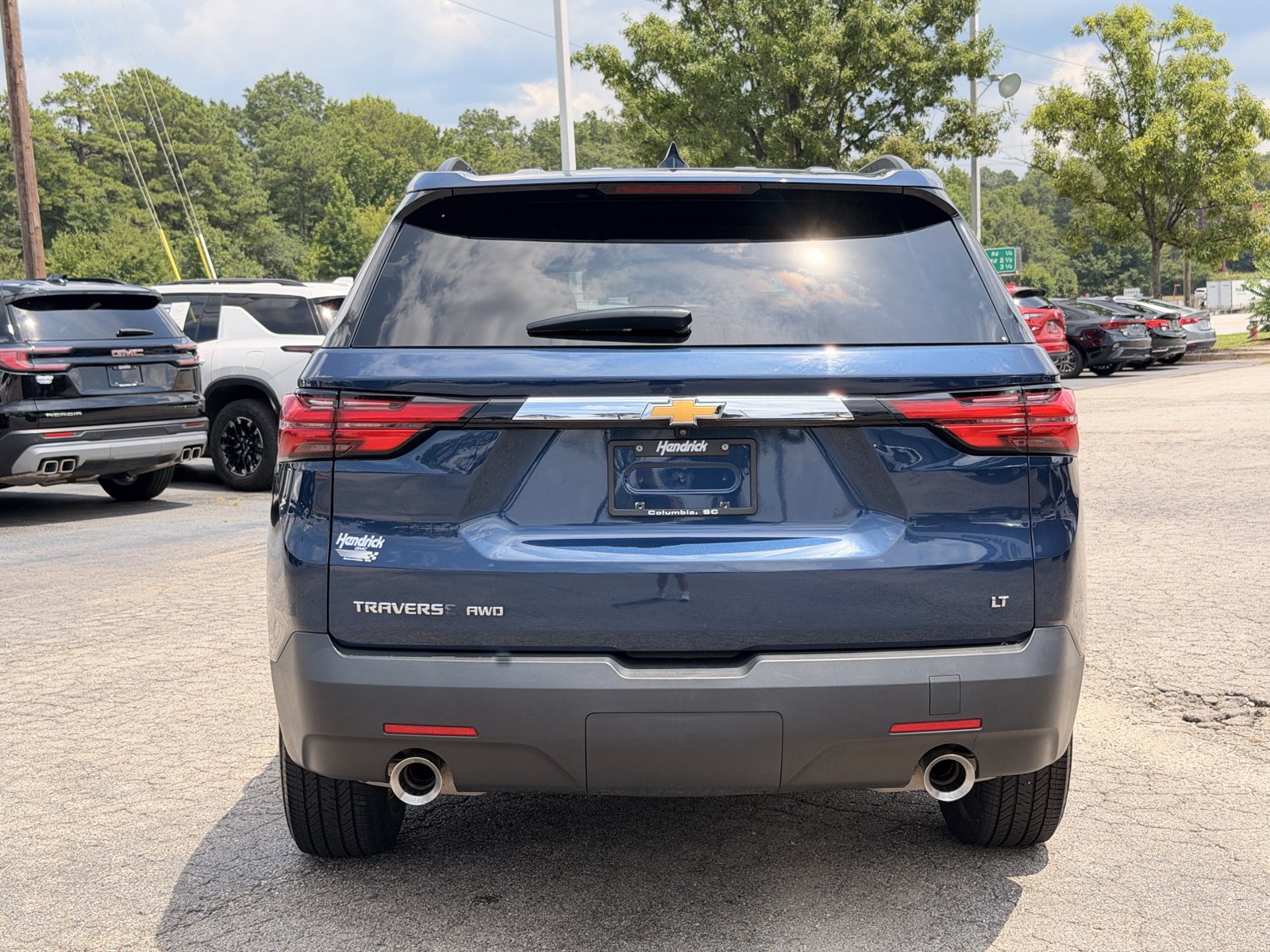 Used 2023 Chevrolet Traverse LT AWD/4WD image 11