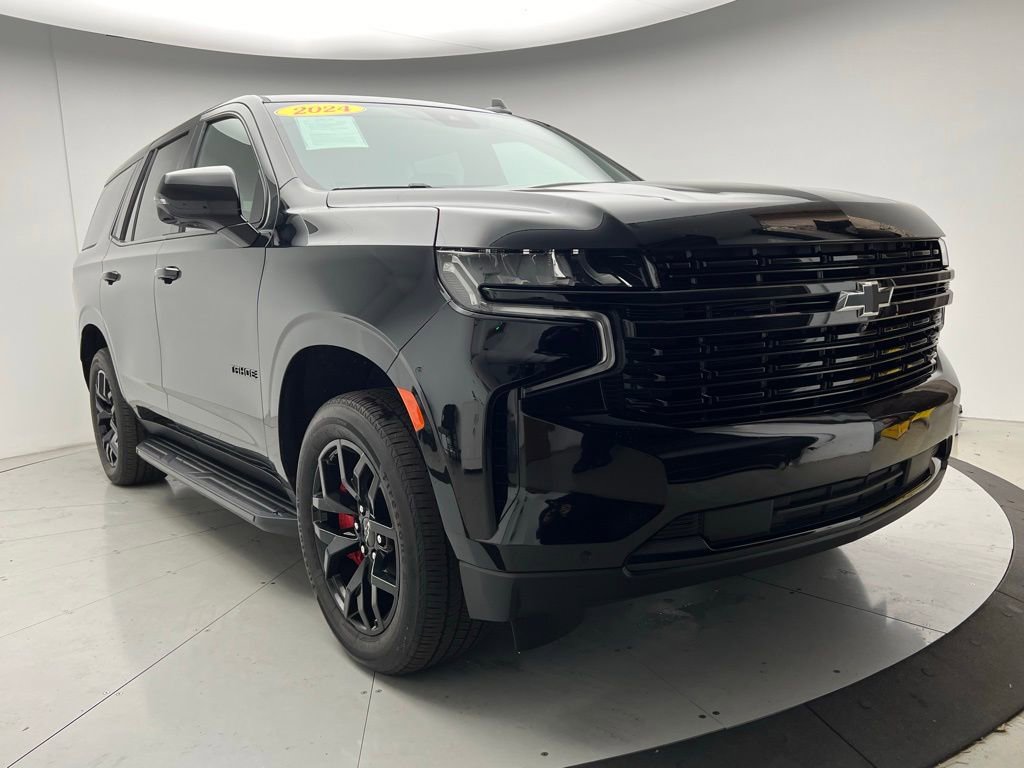 Used 2024 Chevrolet Tahoe RST w/ RST Performance Edition image 2
