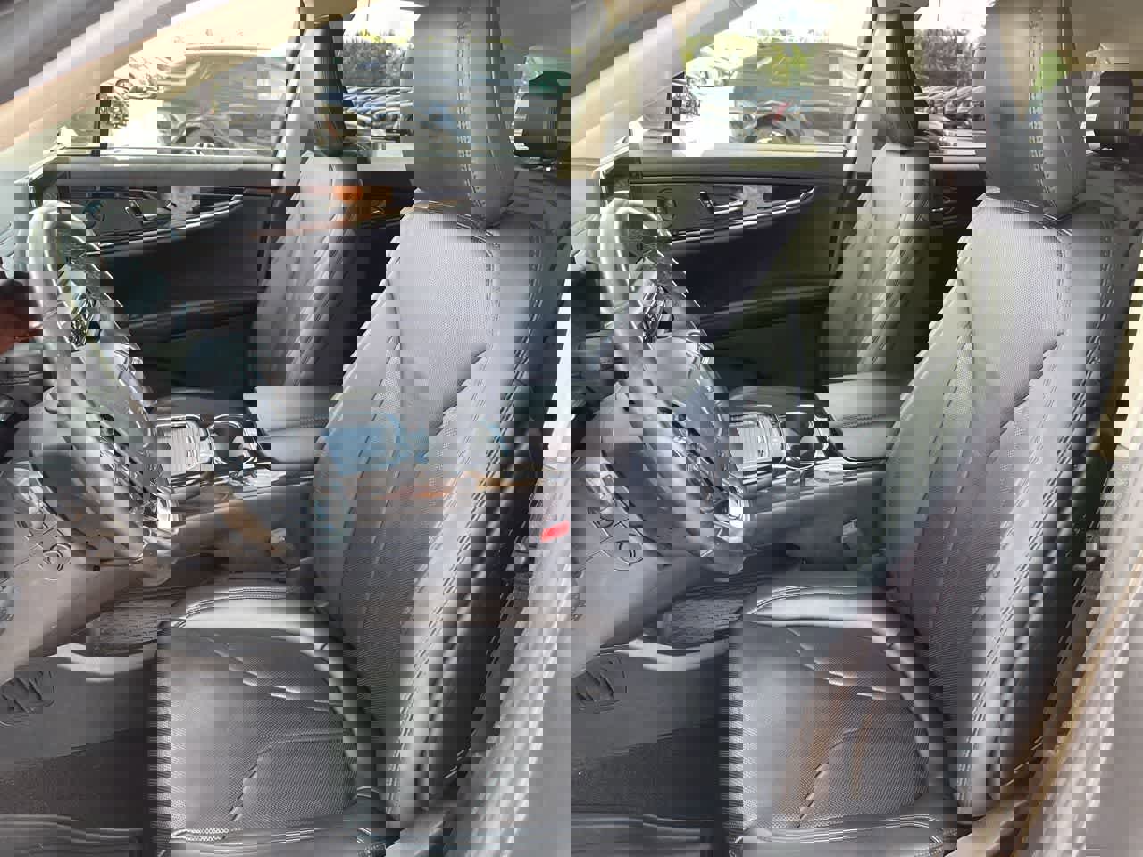 Used 2021 Lincoln Nautilus Reserve image 12