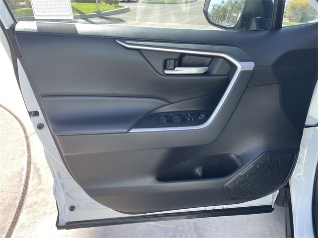 Used 2023 Toyota RAV4 XLE image 21