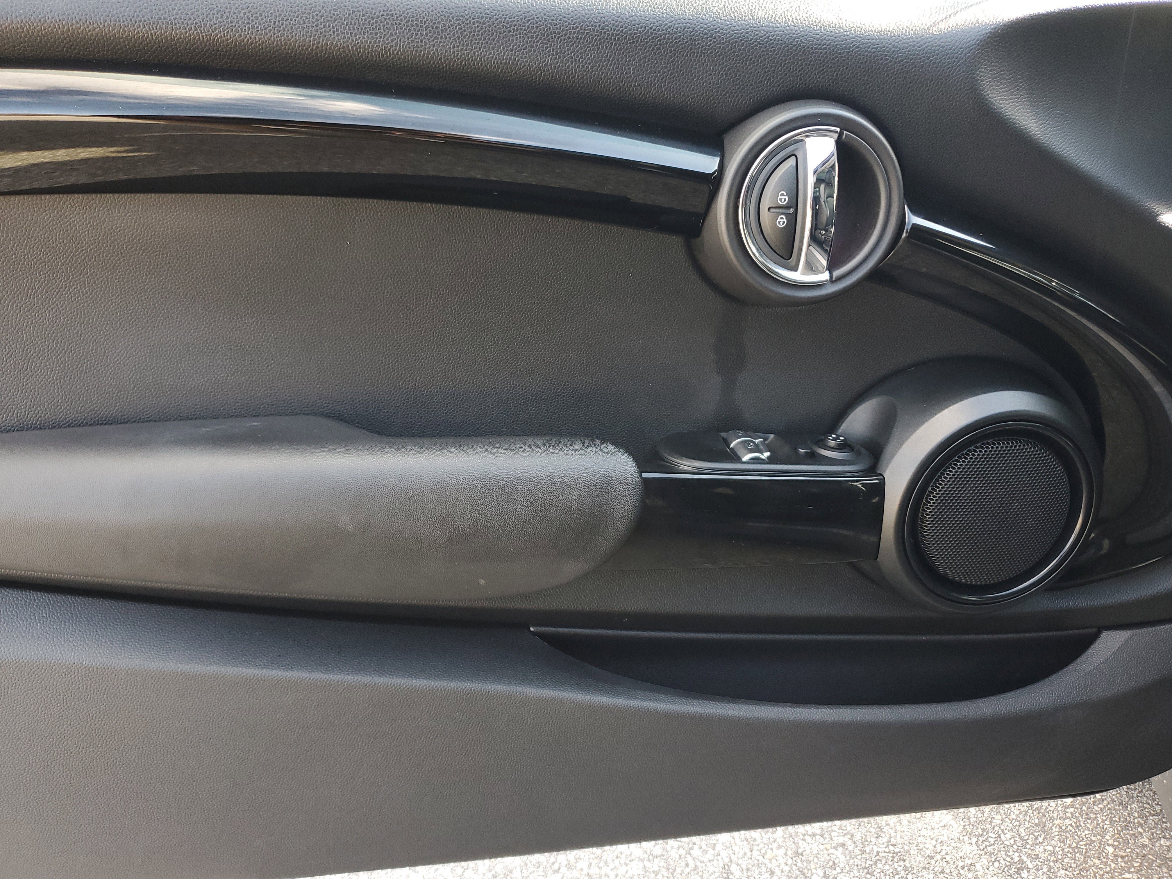 Used 2020 MINI Cooper S image 16