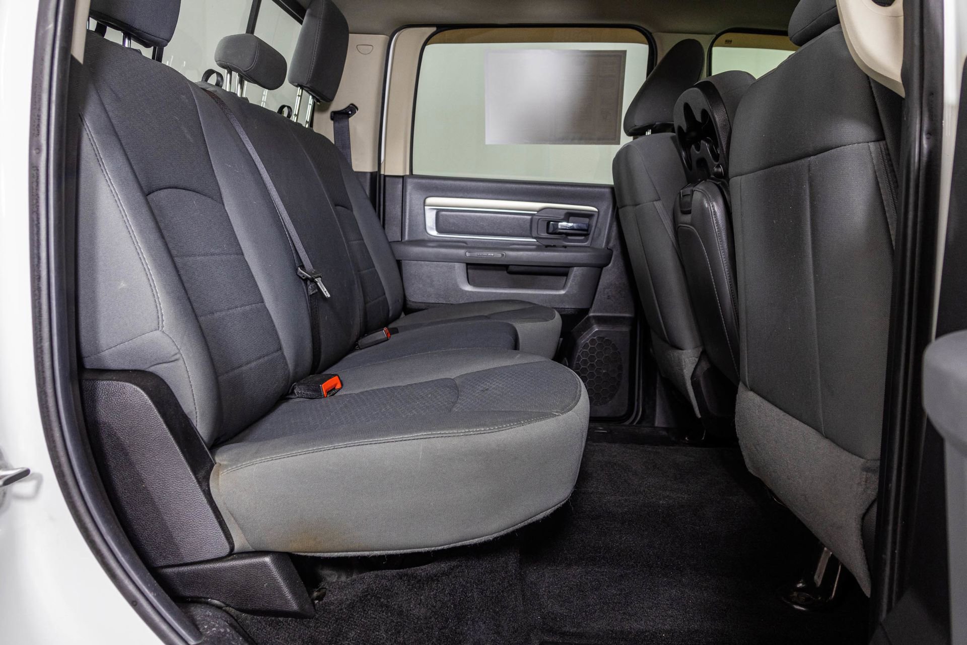 Used 2014 RAM 2500 SLT image 38