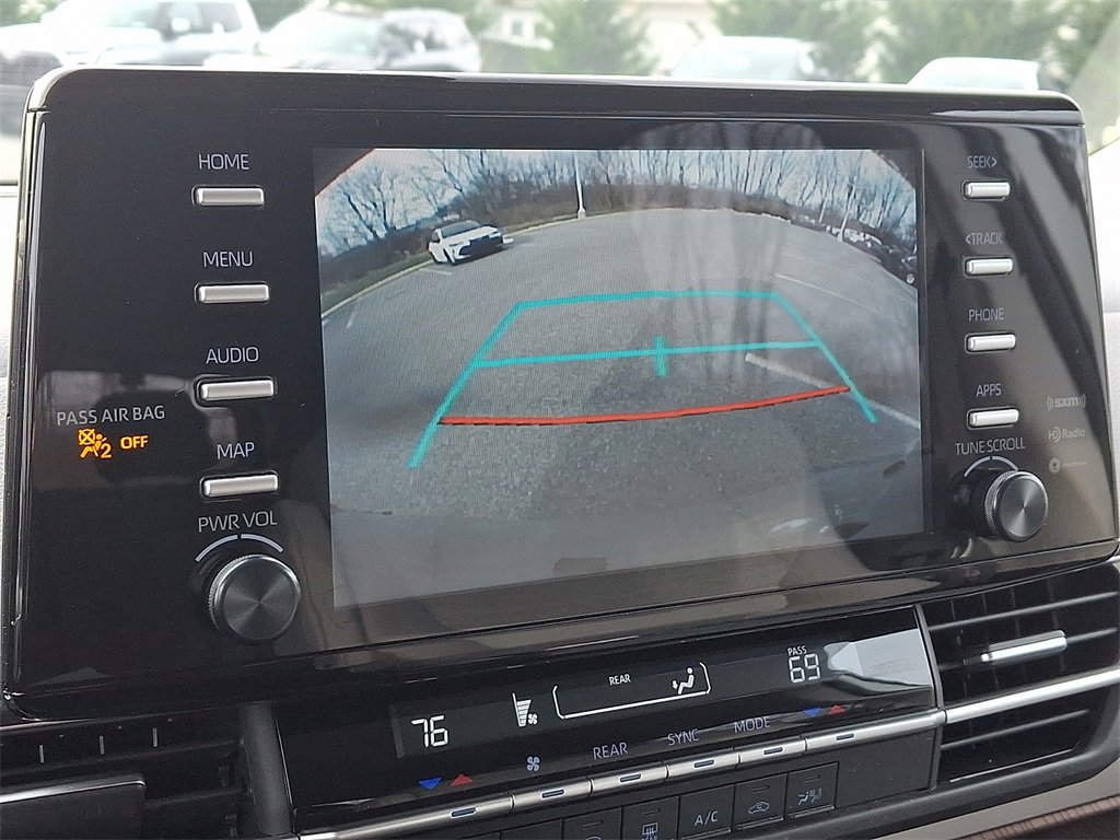 Used 2022 Toyota Sienna LE image 16