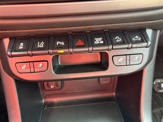 Used 2021 GMC Canyon AT4 w/ Driver Alert Package AWD/4WD image 17