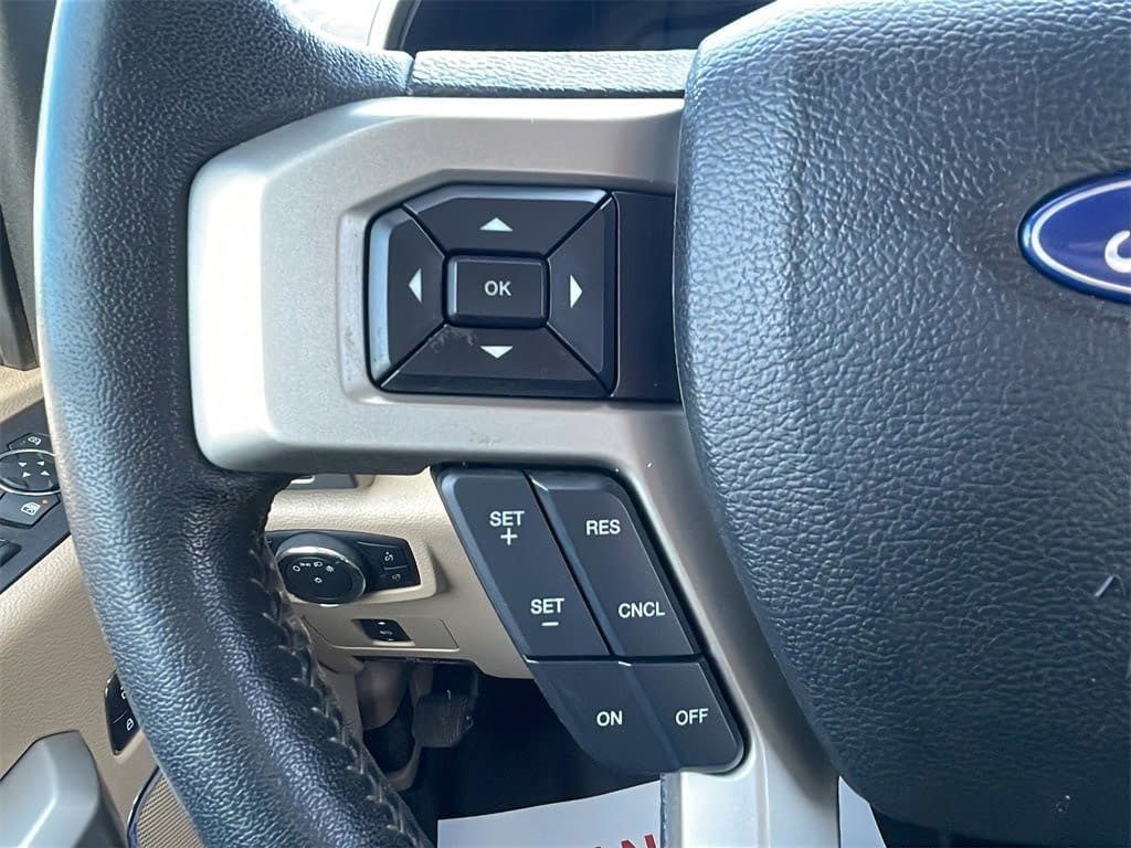 Used 2018 Ford F250 Lariat w/ Chrome Package image 21