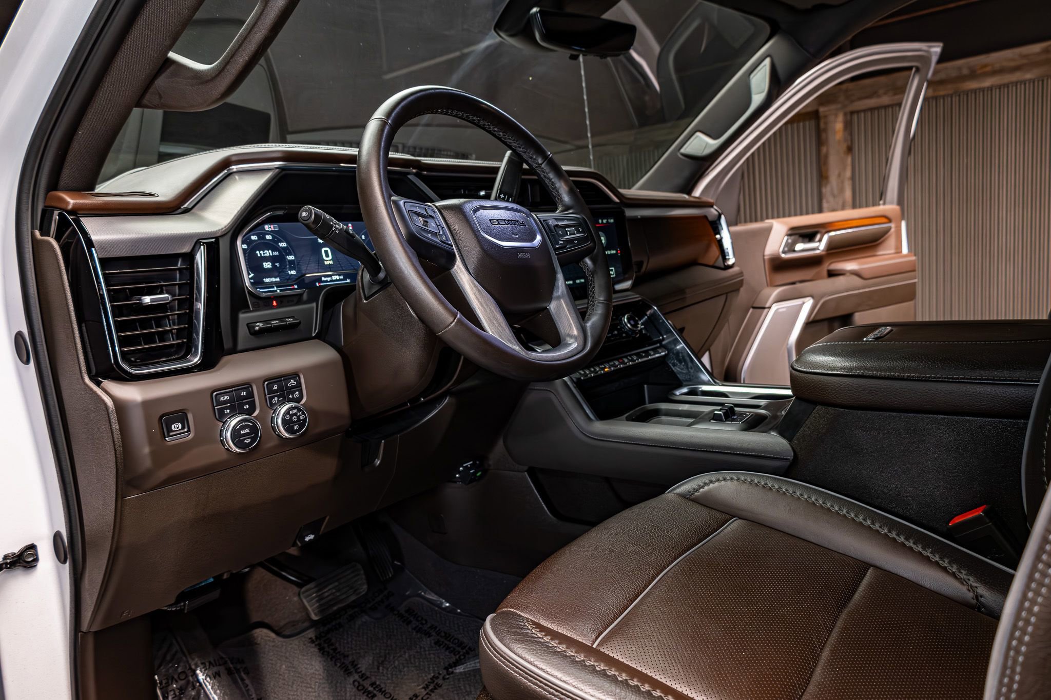 Used 2024 GMC Sierra 2500 Denali w/ Denali Reserve Package image 16