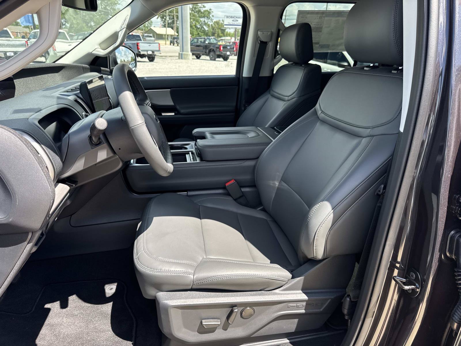New 2026 Ford Expedition Active RWD image 8