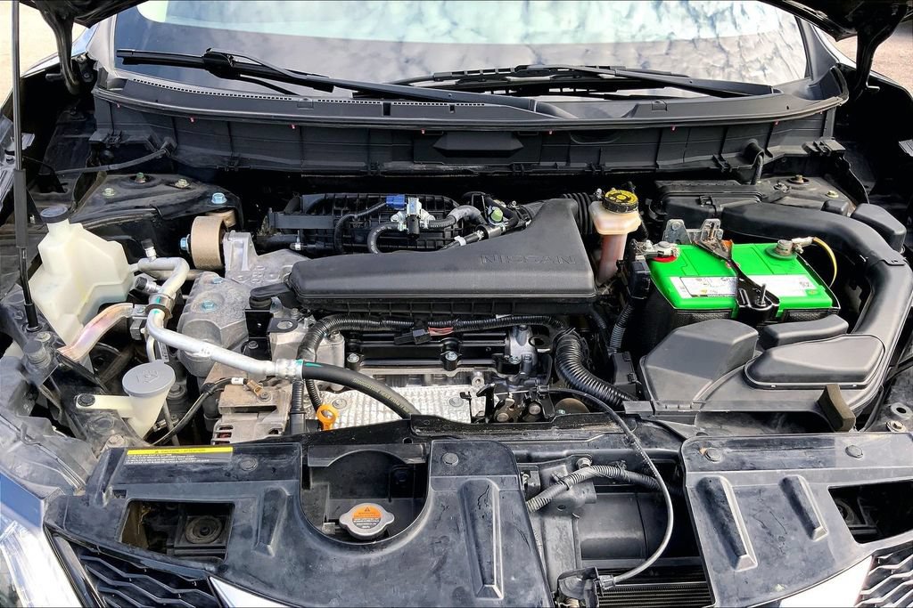 Used 2016 Nissan Rogue S FWD image 29