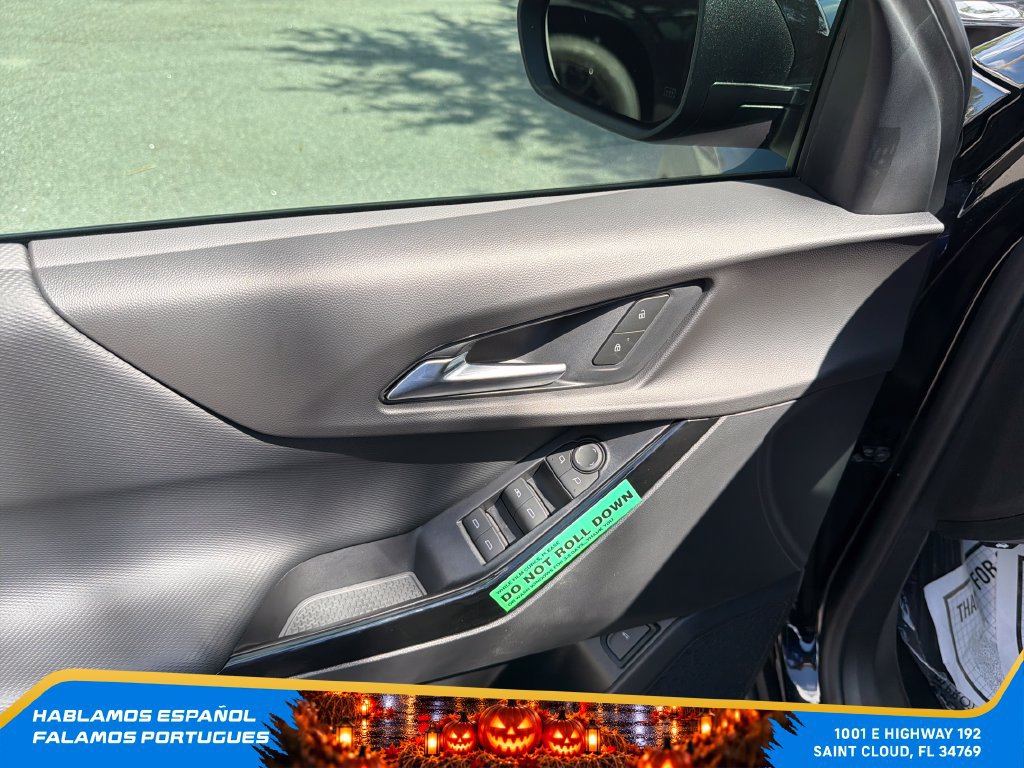 New 2027 Chevrolet Equinox LT w/ Convenience Package II FWD image 13