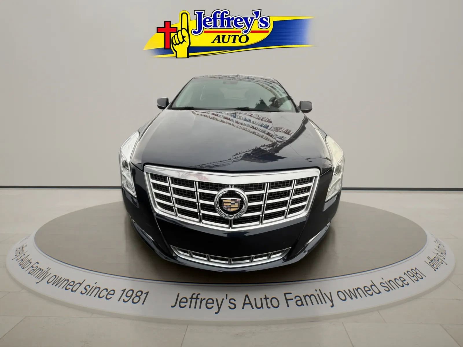 Used 2013 Cadillac XTS Luxury w/ Driver Awareness Package FWD image 10