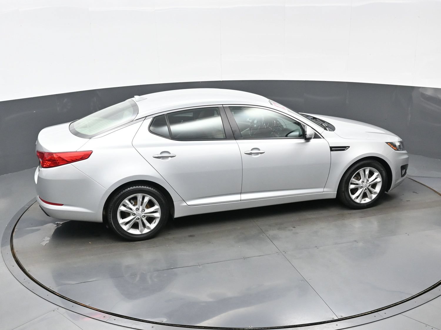 Used 2012 Kia Optima EX FWD image 37