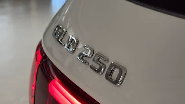 Certified 2026 Mercedes-Benz GLB 250 4MATIC image 10
