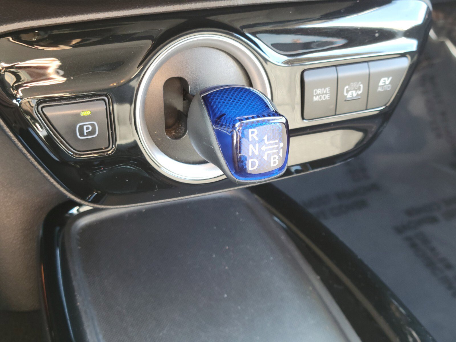 Certified 2020 Toyota Prius Prime LE image 22