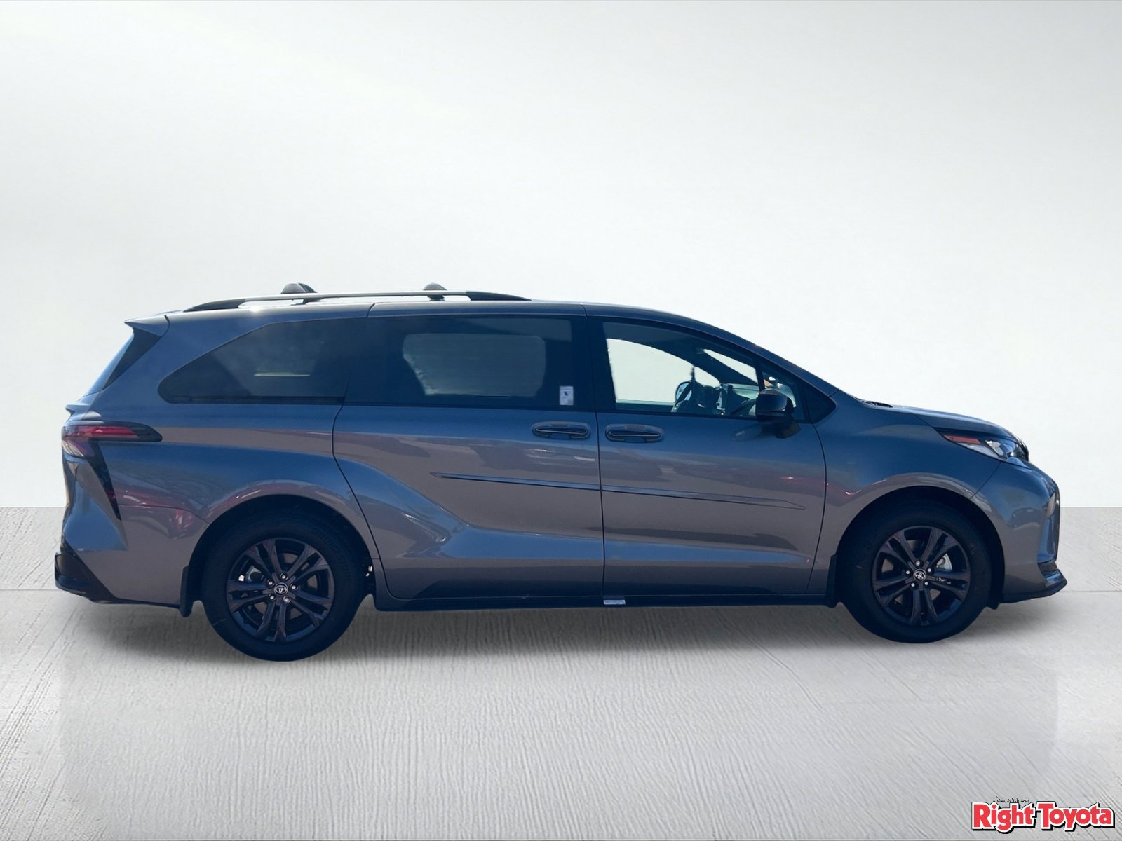 New 2026 Toyota Sienna XSE AWD/4WD image 7