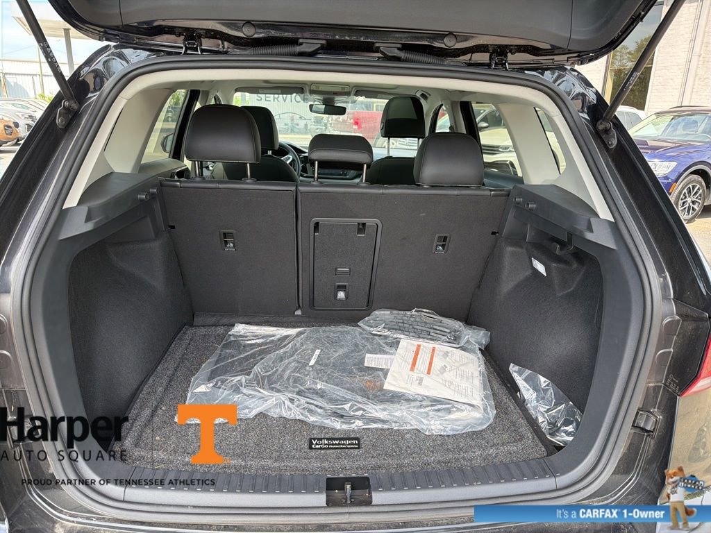 Used 2024 Volkswagen Taos SEL image 20