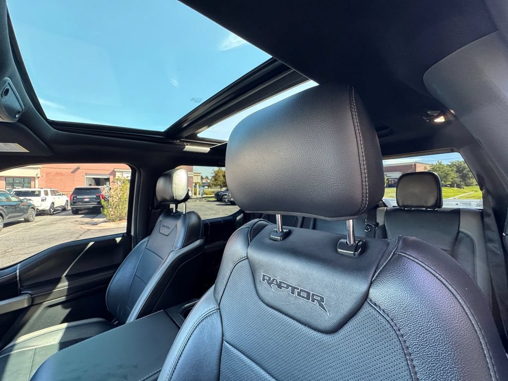 Used 2017 Ford F150 Raptor w/ Equipment Group 802A Luxury AWD/4WD image 21